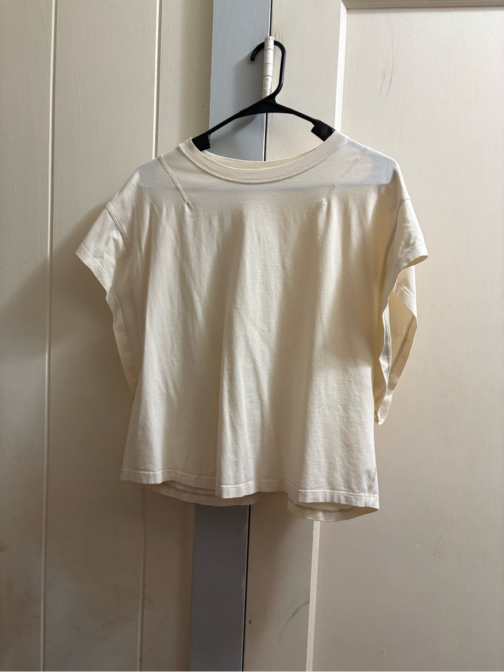 EUC Lululemon Cropped Tee